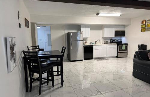 HUGE In-Law Apt Beach Oasis- Private entrance - Foto 54