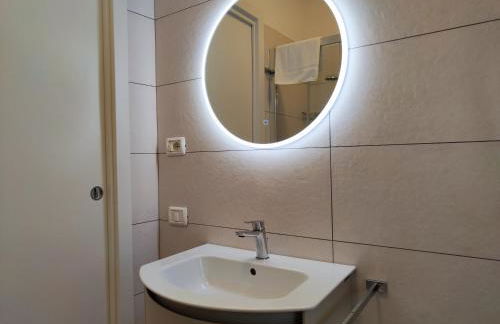 Conero - Parking & AC by Host Hero - Foto 21