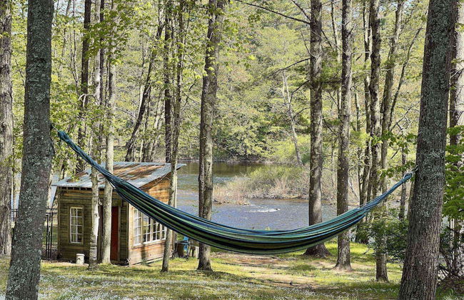 Riverside Charm - Photo 1