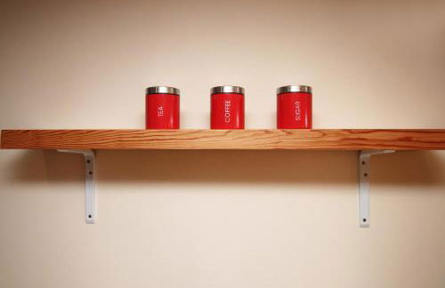 LUXURY 4 Bedroom 4 Ensuite Home in Penarth (Pool Table Games Room & BBQ Garden) with Sea Views - Photo 74