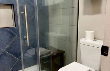 Rustic Modern Condo - Close to Village - Sleeps 10 - Foto 2