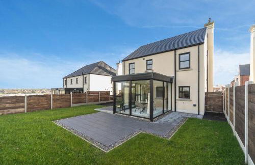 Modern Entire Home steps from the Train Station - Foto 44