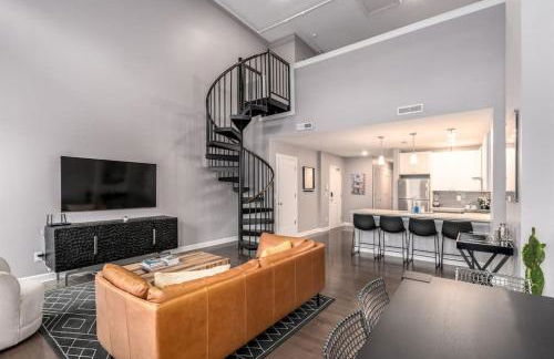 Soaring 2-Bedroom Parkside Loft Walkable to it All - Foto 5