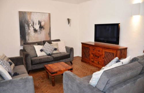 NEW - Beautiful, spacious Beechwood Lodge with lovely gardens - Photo 28