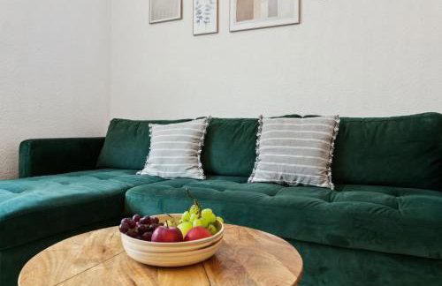 Modern-Netflix-Messe-Veltins Arena-Free Parking - Foto 17