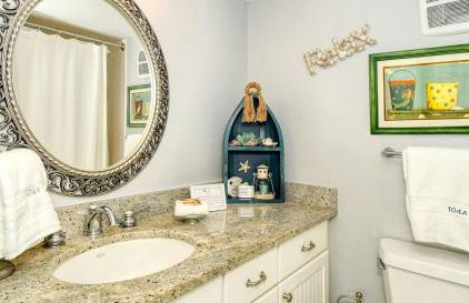 LaPlaya 104A Gulf front Walk right from your lanai onto the private beach - Foto 14