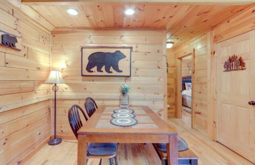 Hot Tub and Game Room Charming Morganton Cabin! - Foto 11