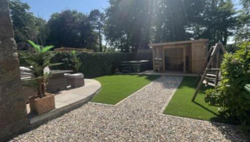 Stunning 4 Bed Pet Friendly Cottage with Hot Tub - Foto 2