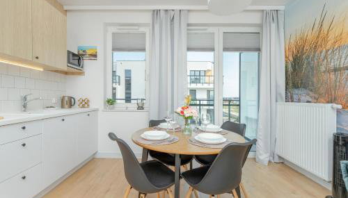 Nowy Świat Stylish, Seaside Apartment with Balcony & Parking Puck by Noclegi Renters - Foto 4