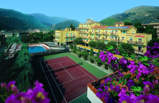 Apartment in Pietra Ligure With Balcony or Terrace-formerly TUI Ferienhaus - Foto 1