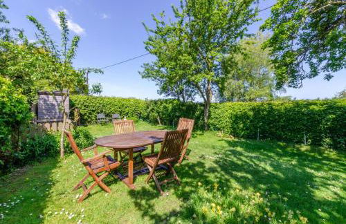 2 Bed in Field Dalling oc-1988 - Photo 2