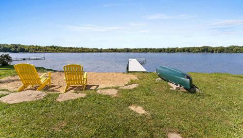 Expansive Lakefront Home with Private Dock - Foto 4, Garden