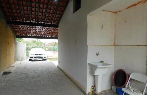 Araruama - Casa ampla e cômoda - 2 camas de casal - Foto 7