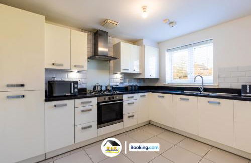 Duckett house, 3 Bedroom Detached House By B and R Serviced Accommodation Amesbury With Free Parking - Foto 15