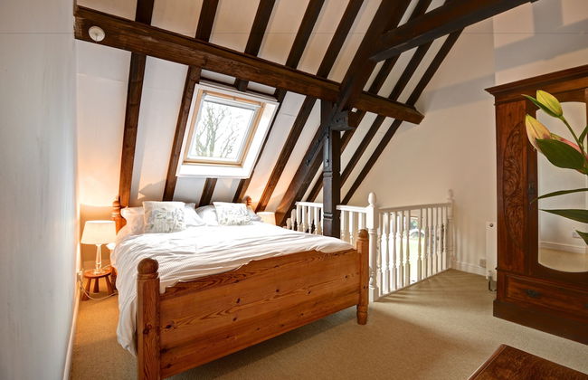 Holiday Cottages and North Star Apartment - Photo 20