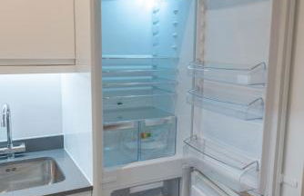 Cosy 1 Bed Apartment in Centre of St Albans - FREE Parking - 5 min walk to St Albans city centre & Railway station - Big Savings on Longer Stays!! - Photo 31