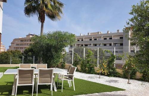 Quiet modern apartment with a large sunny garden! - Foto 26