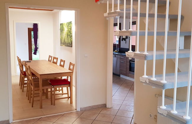 Tolstov-Hotels Beautiful Villa with Big Garden - Photo 40