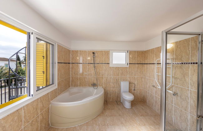 Ayia Thekla Sea Breeze Villa - Foto 43