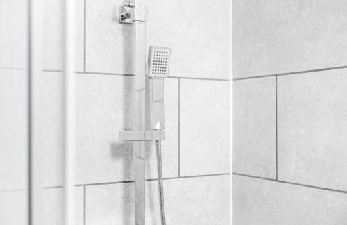 Stylish Apartment - Fast WiFi - Netflix - On Street Parking 1BR - Foto 32