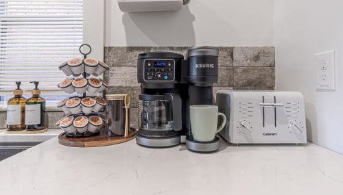 Ann Avenue Spacious 3BR Home with Games, Yard and Near Downtown - Foto 3