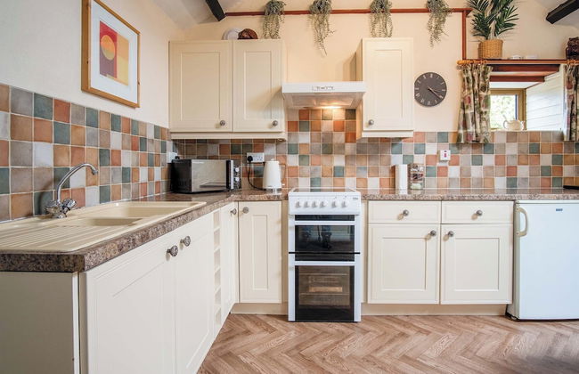 The Loft - 1 Bedroom Apartment - Photo 12