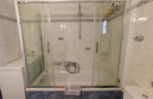 Seafront Family Apartment & free parking, the Cruiseflat - Foto 11