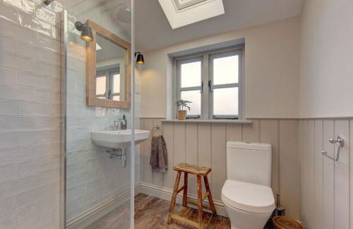 The Flints - Photo 9