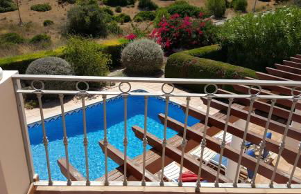 Lovely Burgau villa just 3 mins walk from beach - Foto 6
