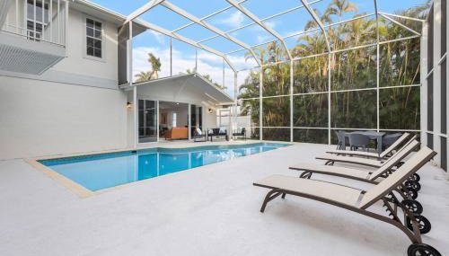 3 min to beach with 3 king ensuites and private pool - Foto 2