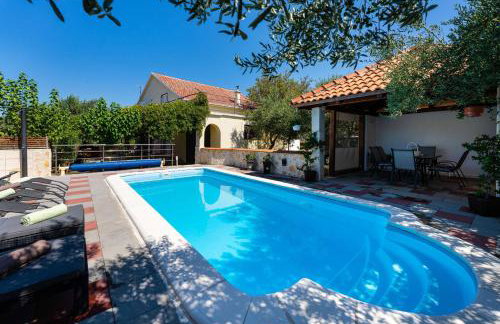 MY DALMATIA - Holiday home Olive Garden with private swimming pool - Photo 1