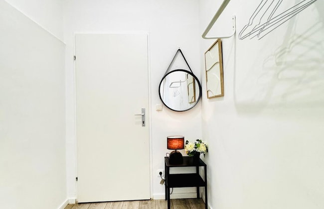 Elegant 5BR Home Ideal for Families - Foto 56