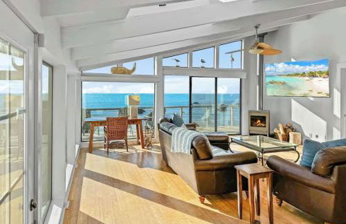 Seaside Elegance Oceanfront Escape with 3 Suites - Foto 9