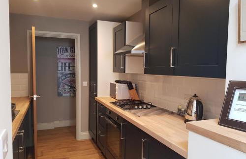 The New Forest Manor Apartment - Photo 12