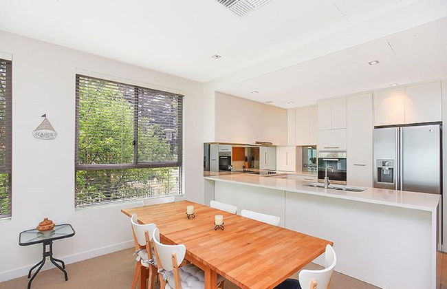 Breeze Beachfront Apartment no 1 - First Floor - Photo 7