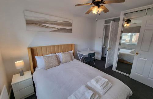 Charming 3Bed House in Strood - Foto 32