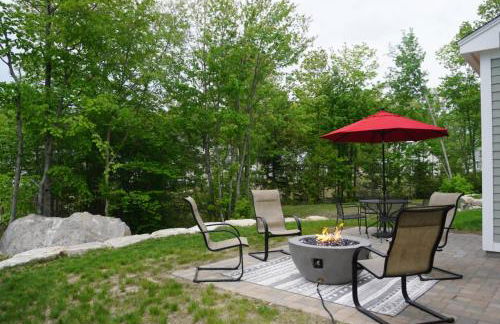 Maritime Meadows - Charming Resort-Style Home - Photo 11