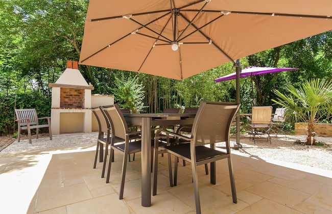 Spacious Farmhouse With Private Heated Pool in a Rustic Garden - Foto 50