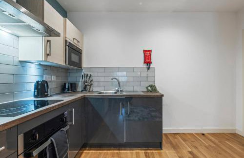 Central Leeds Flat - In City Centre - Modern Décor - Sleeps 8 - Foto 35
