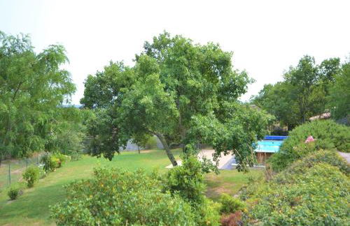 Alluring Holiday Home in Largentière with Pool - Foto 15