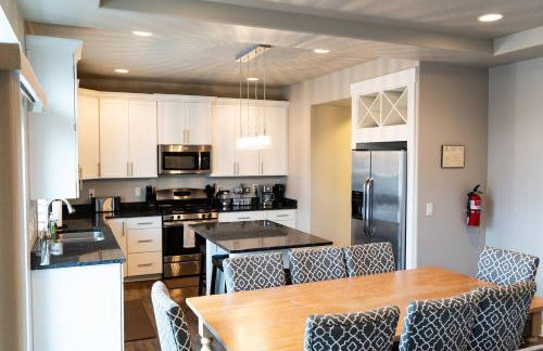 The Heber Hangout: 4BR Family Home + Spa - Foto 9