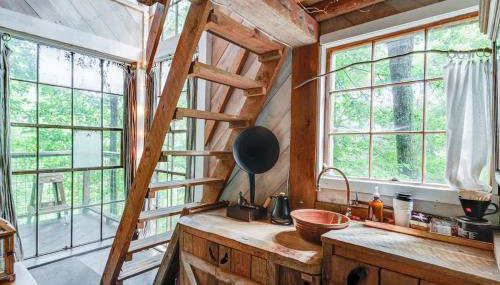 Treetop Hideaways: Luna Loft Treehouse - Foto 3