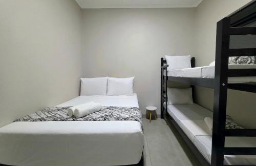 Casa novíssima com piscina ao lado do Centro - Foto 35