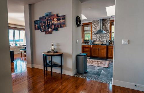 Stunning House with Views of Puget Sound! Ideal for Family Reunions - Photo 76