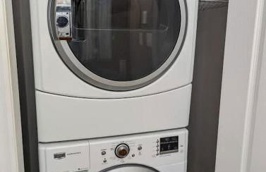 Spacious Ranch-Style Retreat with Private Deck, Nestled in Nature Near Acadia, Hancock Maine - Foto 18