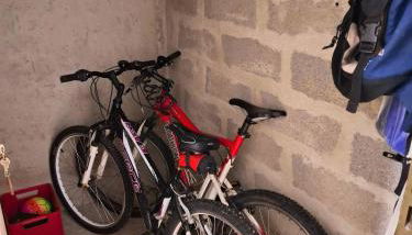 La frégate Port Camargue - proche plage, parking, WIFI, vélos - Foto 5