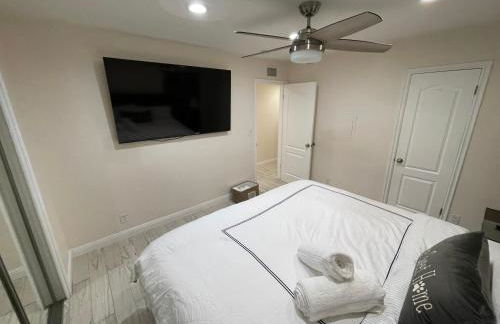 Cheerful, Beautifully Remodeled, Modern, Comfortable Home - Foto 13