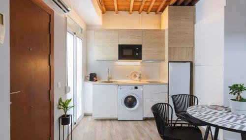 Quiet apartment in the center - Foto 4, stove, toaster, minibar