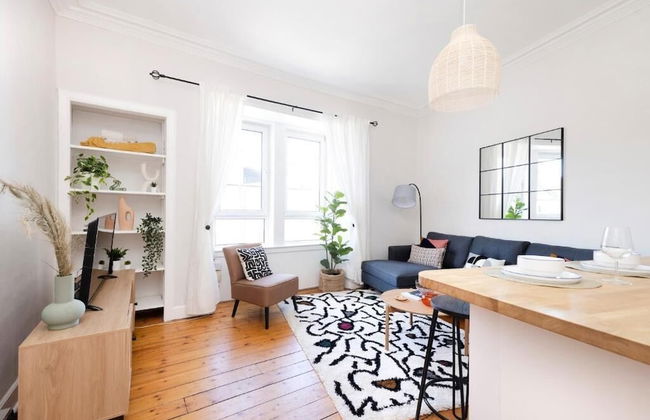 JOIVY Cosy Flat Next to Haymarket - Photo 14