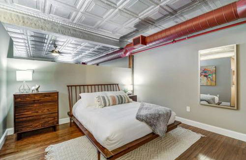 Good Vibes Loft - DT CLE Walk To All The Stadiums - Foto 2